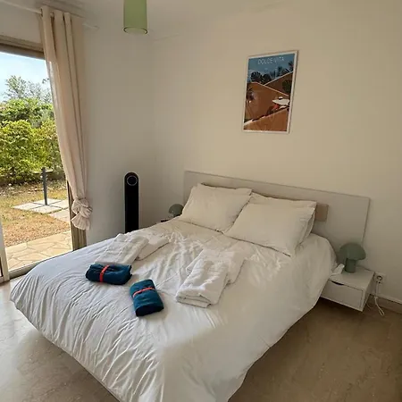 Апартаменти Rare Jardin Privatif 130m2 Piscine Parking 6 A 8 Personnes *